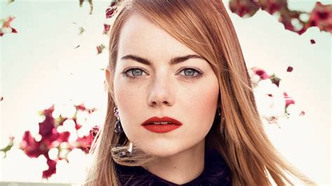 Awesome Emma Stone Desktop Wallpapers